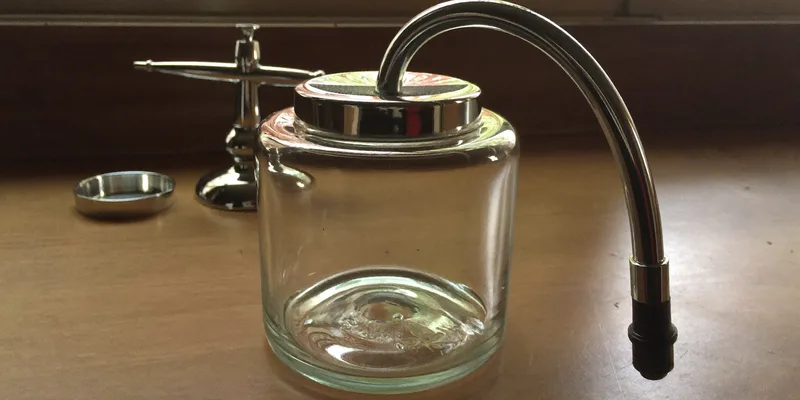 airbrush cleaning pot